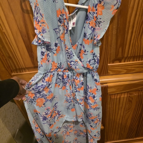 Bundle Of Girls Floral Ruffle Dresses, 1 High And Low Skirt And Dress - Picture 8 of 10